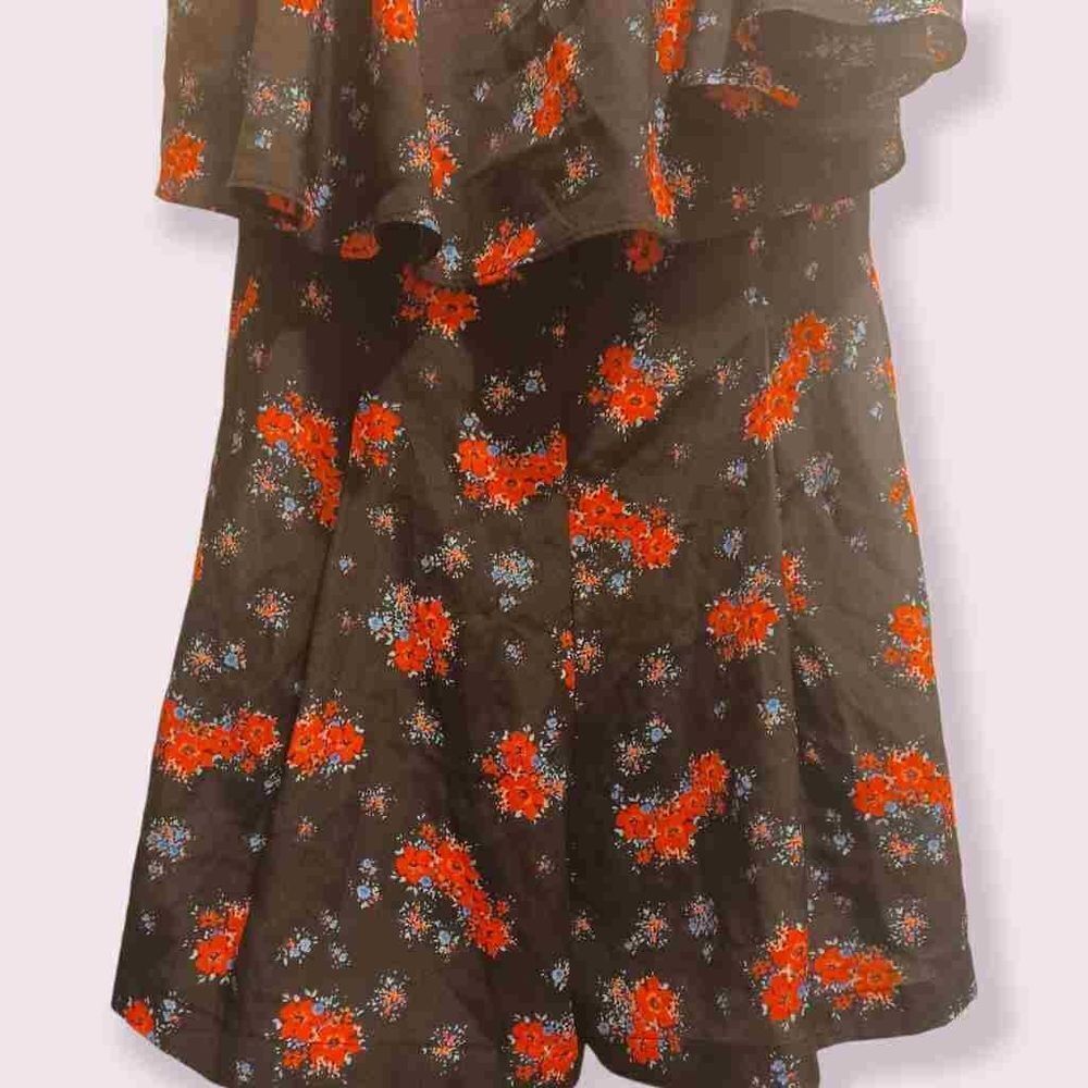 Cute floral romper - Picture 2 of 4